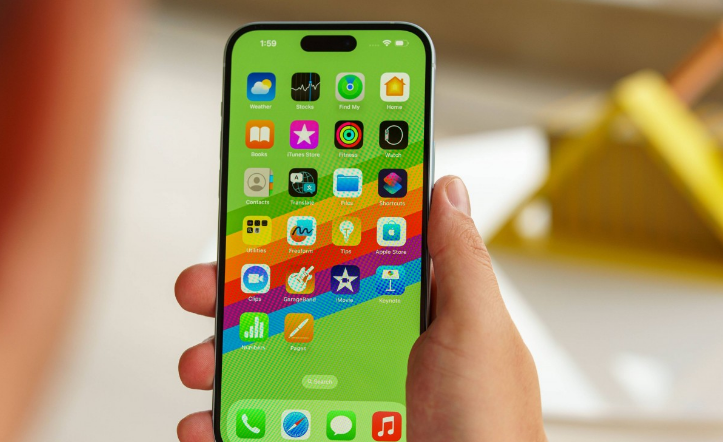 دانلود از وب سایت ها در iOS 17.5 !